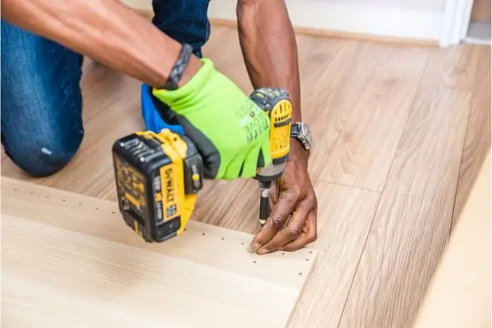type fo dewalt batteries